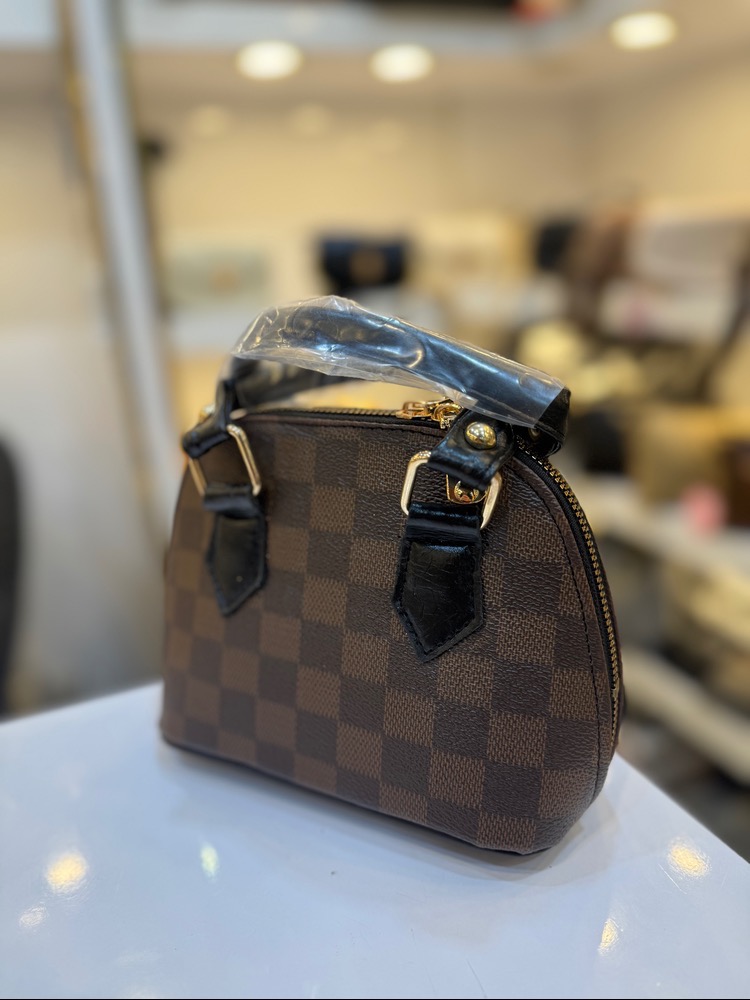 کیف زنانه رودستی طرحدار لویی ویتون کد S2_01725