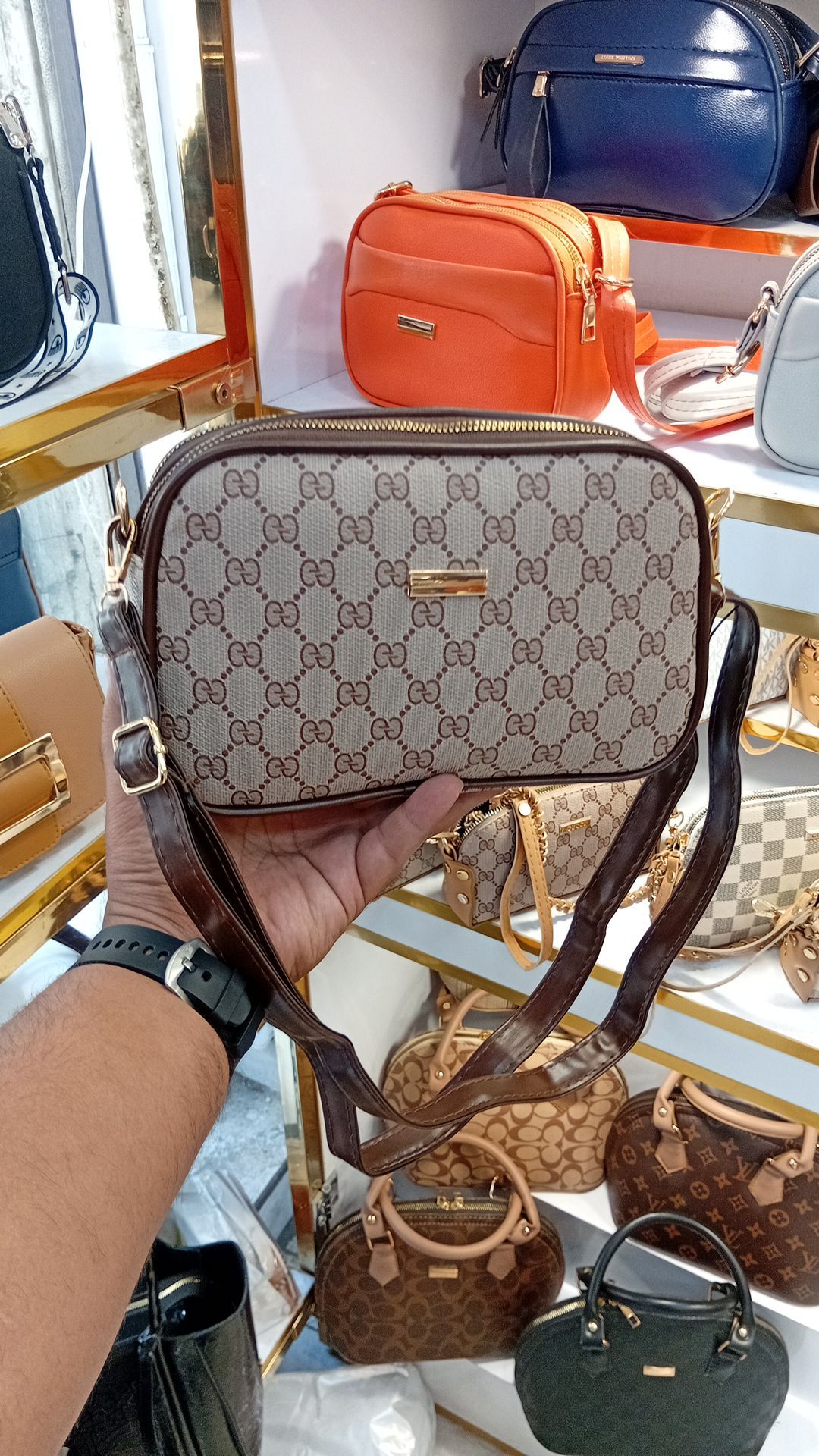 کیف زنانه پاسپورتی طرحدار ۳ زیپی کد P3_1866